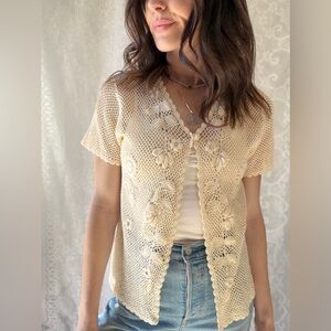 Vintage Cream Floral Crochet Short Sleeve Cardigan Cottagecore Boho Top